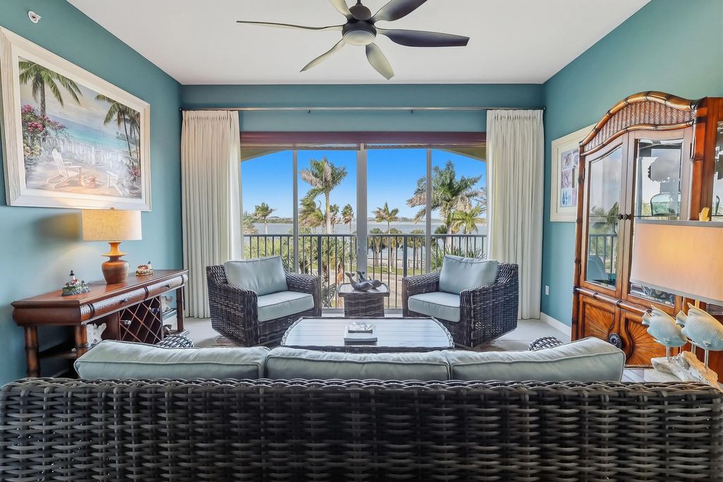 36 Harbour Isle Drive W #304, Fort Pierce
