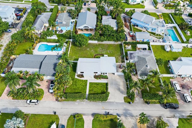 3 of 38 - 3437 Palm Court, Jupiter, FL