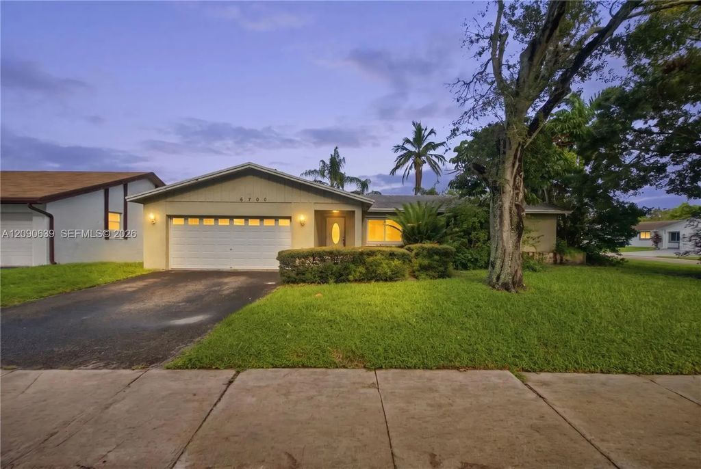 6700 Nw 22nd Terrace, Fort Lauderdale