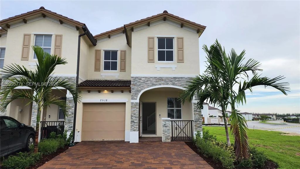 2518 Se 25th Drive #2518, Homestead