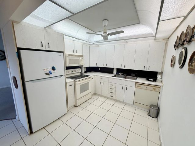 2 of 23 - 3010 Rexford A, Boca Raton, FL