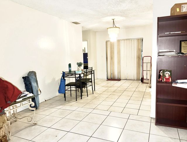 5 of 8 - 19031 Nw 12th Avenue, Miami Gardens, FL
