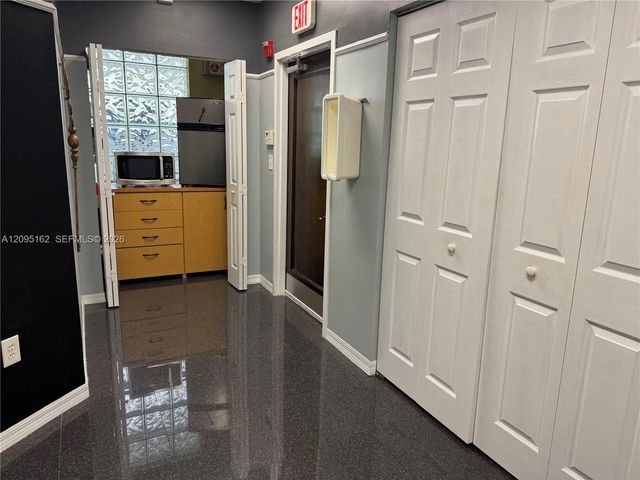 4 of 22 - 12900 Sw 128th Street #107, Miami, FL