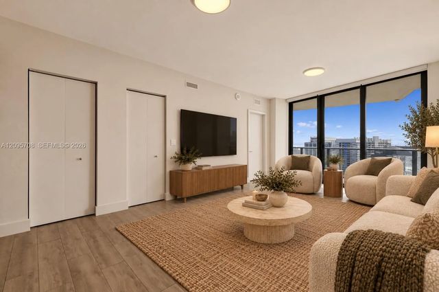 4 of 46 - 1300 S Miami Avenue #3502, Miami, FL