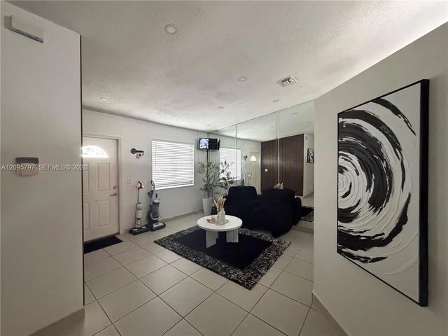 5 of 28 - 12343 Sw 195th Terrace, Miami, FL