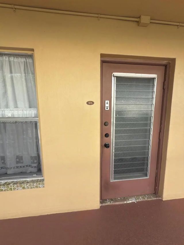2 of 26 - 5800 Nw 64th Avenue #306, Tamarac, FL