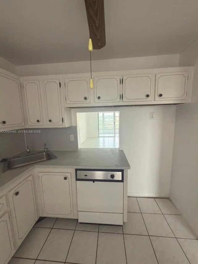 5 of 26 - 5800 Nw 64th Avenue #306, Tamarac, FL