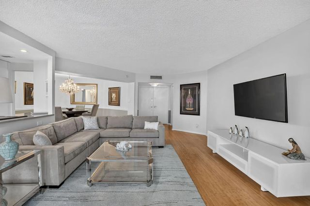 5 of 66 - 550 S Ocean Boulevard #2209, Boca Raton, FL
