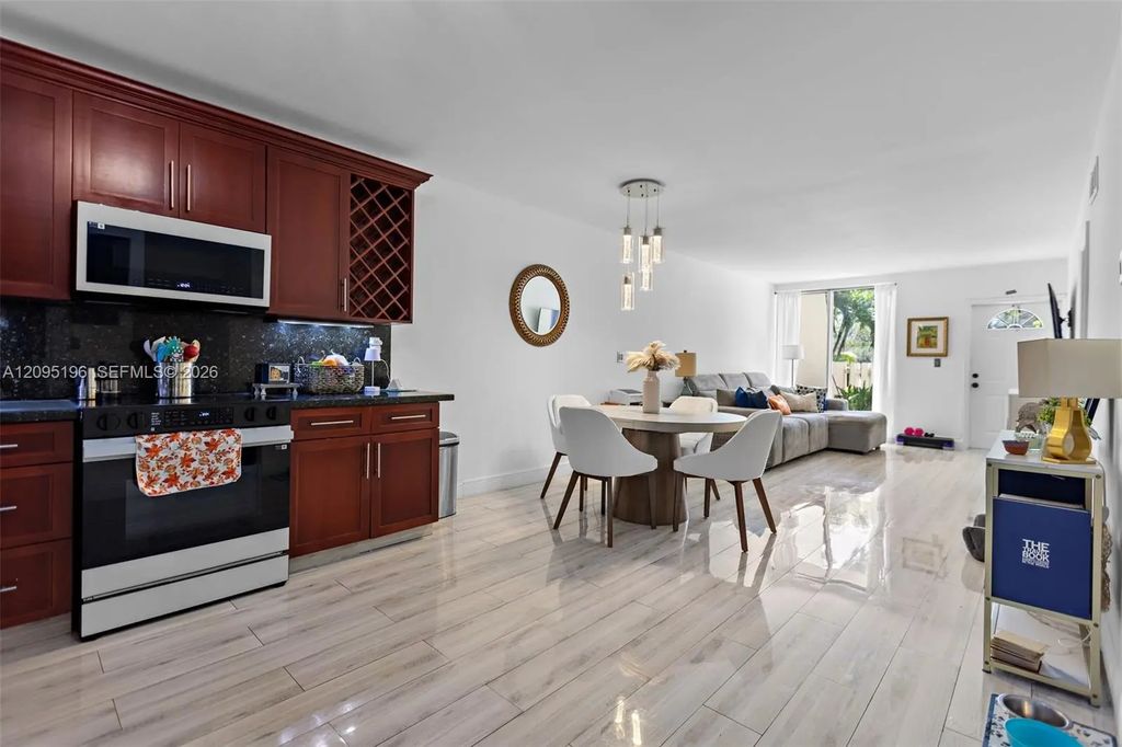 1655 Ne 115th Street #9b, Miami
