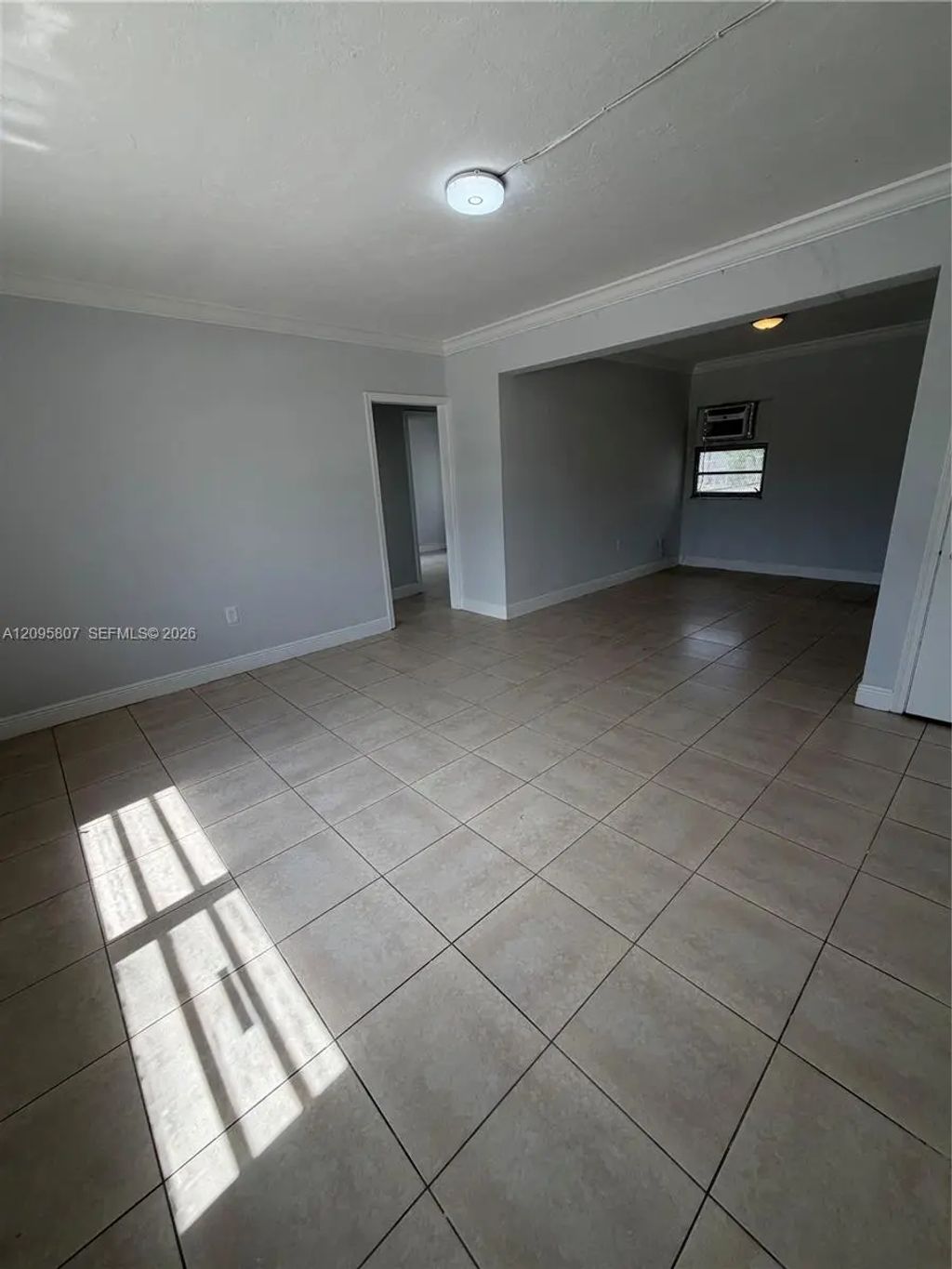 561 Sw 7th Street #1, Miami