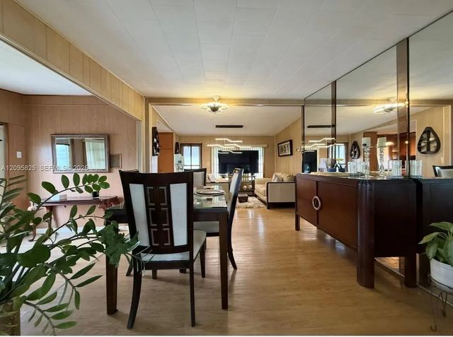 3 of 12 - 3309 Orange Street, Hollywood, FL