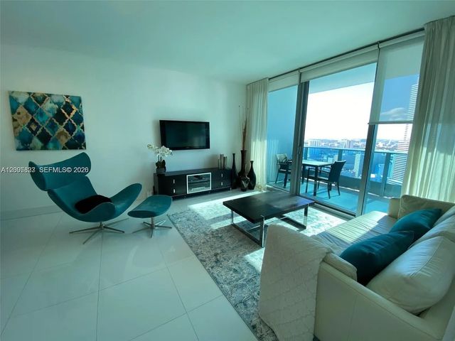 3 of 27 - 200 Biscayne Boulevard Way #4011, Miami, FL