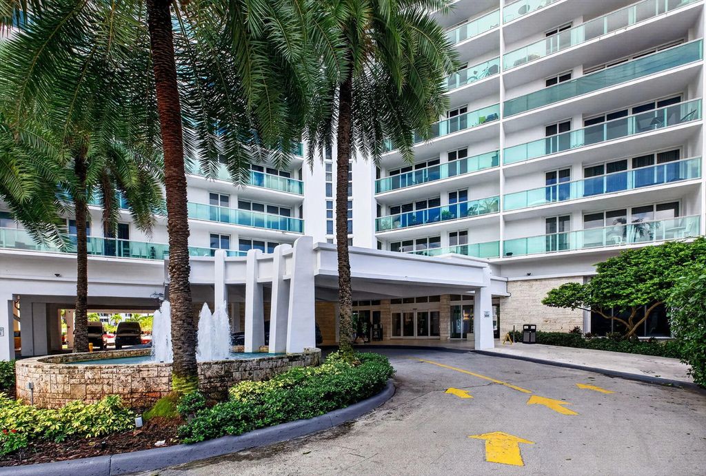 100 Bayview Drive #620, Sunny Isles Beach
