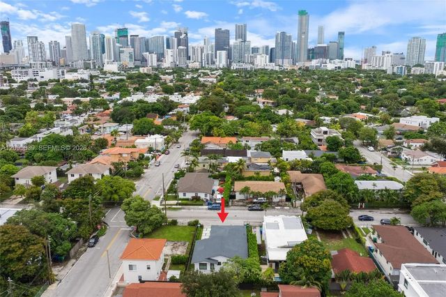 2 of 39 - 1112 Sw 11th Avenue, Miami, FL