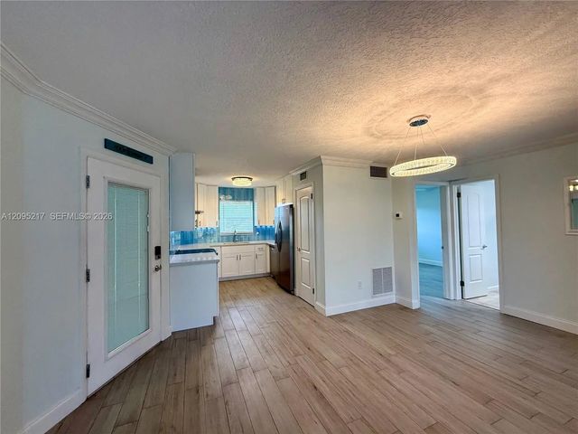 3 of 18 - 121 Wettaw Lane #116, North Palm Beach, FL