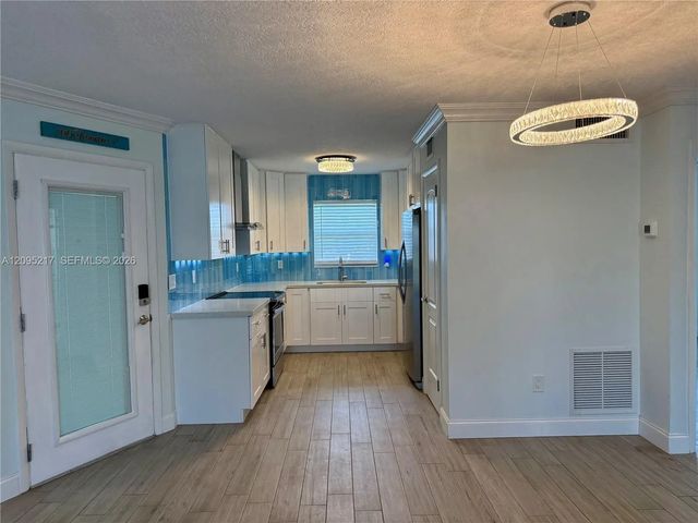 4 of 18 - 121 Wettaw Lane #116, North Palm Beach, FL