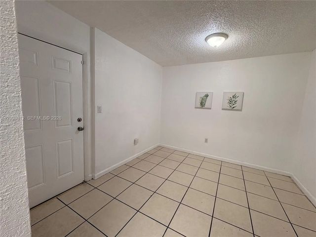 4 of 18 - 6130 W 19th Avenue #309, Hialeah, FL