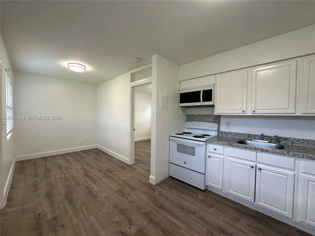 2309 Madison Street #8, Hollywood