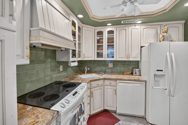4 of 46 - 301 N Ocean Boulevard #1006, Pompano Beach, FL