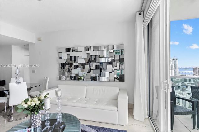 4 of 23 - 31 Se 5th Street #4018, Miami, FL