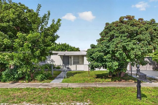 2 of 32 - 5197 Ne 14th Avenue, Pompano Beach, FL