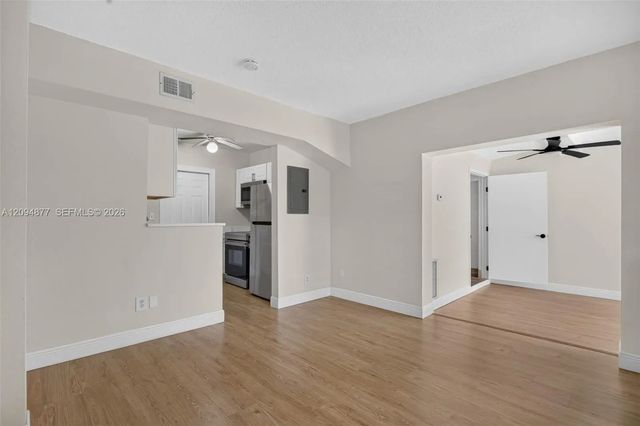 4 of 32 - 5197 Ne 14th Avenue, Pompano Beach, FL