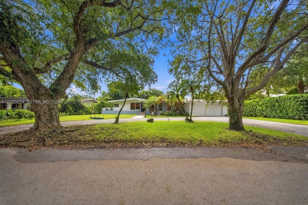 3680 Battersea Road, Miami
