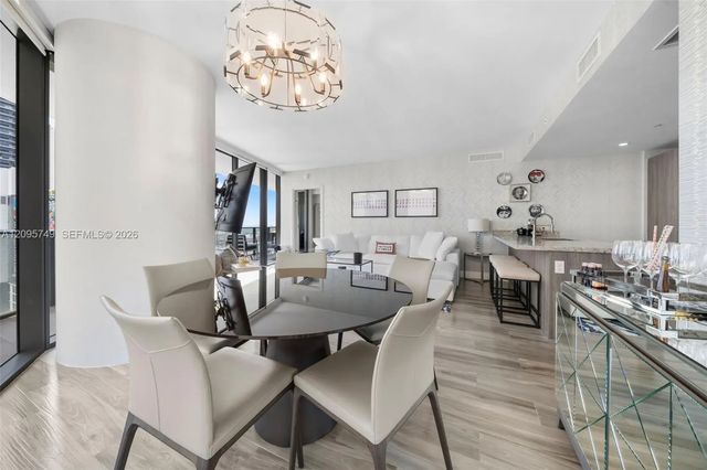 4 of 41 - 801 S Miami Avenue #1604, Miami, FL
