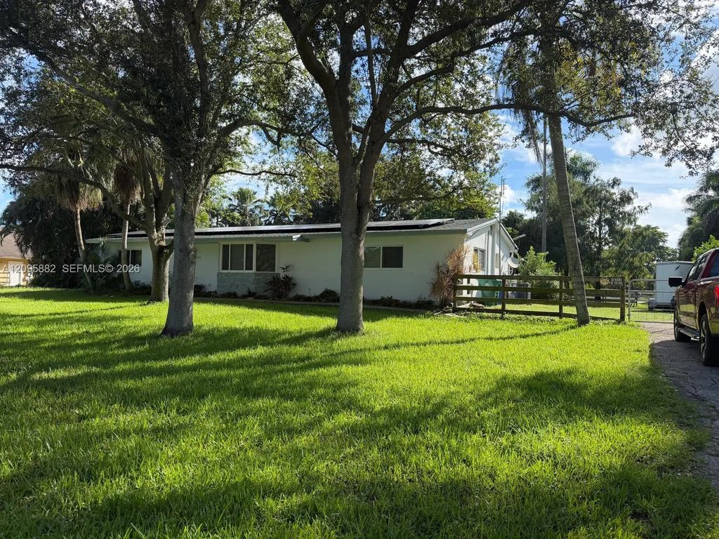 4830 Sw 196th Lane, Southwest Ranches
