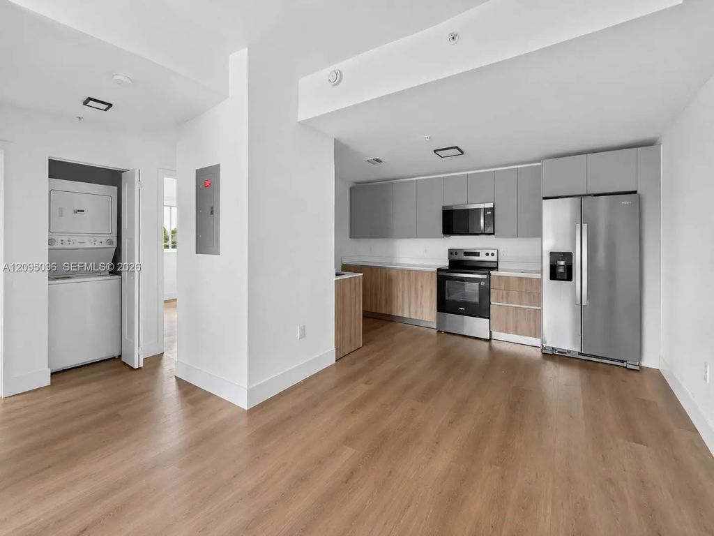 3728 Nw 19th Avenue #207, Miami