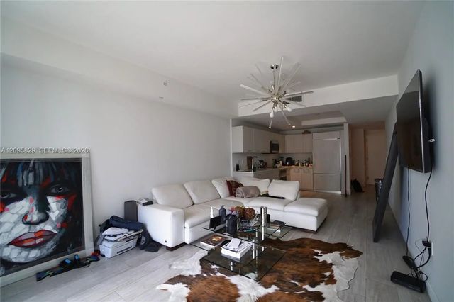 3 of 34 - 55 Sw 9th Street #1405, Miami, FL
