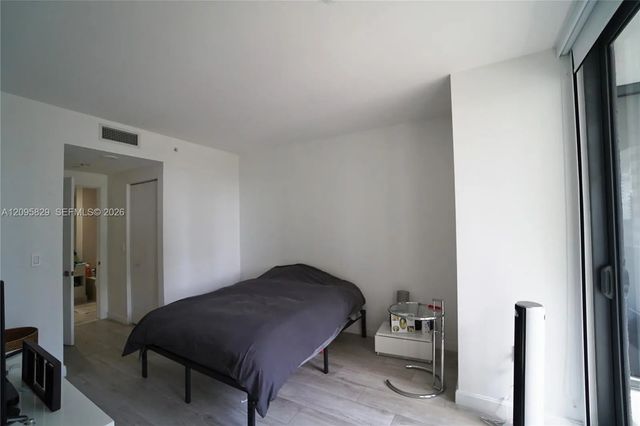 4 of 34 - 55 Sw 9th Street #1405, Miami, FL