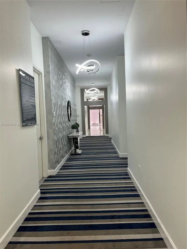 3 of 33 - 18800 Ne 29th Avenue #1023, Aventura, FL