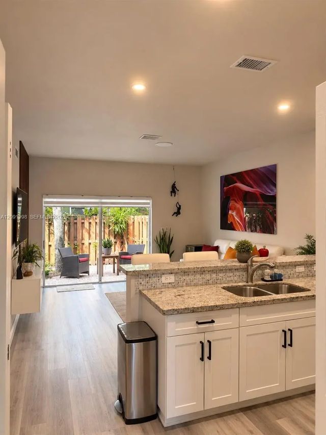 2 of 31 - 8432 Nw 107th Court #3-35, Doral, FL