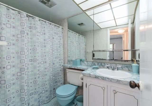 5 of 16 - 2951 Sunrise Lakes Drive E, Sunrise, FL