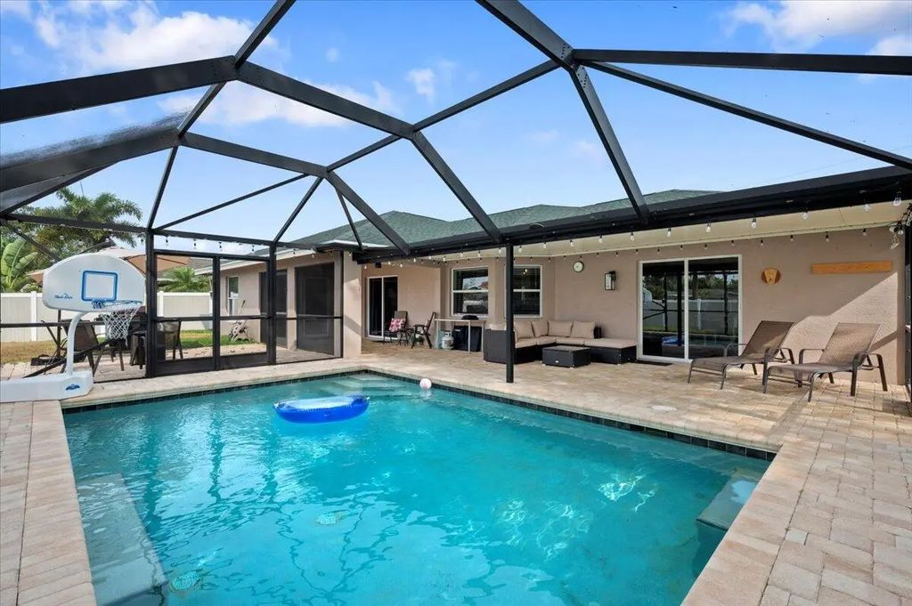 918 Sw Jeremko Avenue, Port St. Lucie