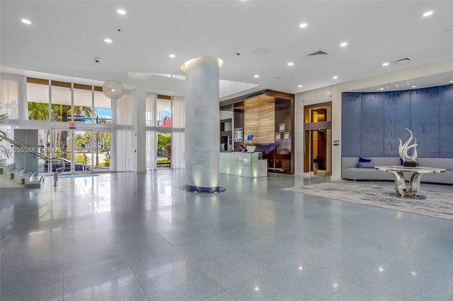 2 of 34 - 2775 Ne 187th Street #318, Aventura, FL