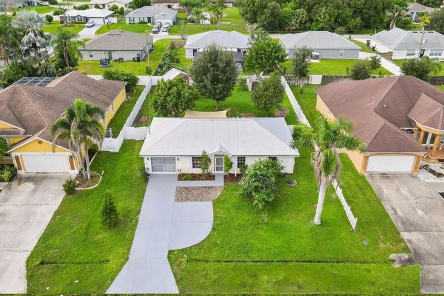 2 of 60 - 1358 Sw Prairie Circle, Port St. Lucie, FL