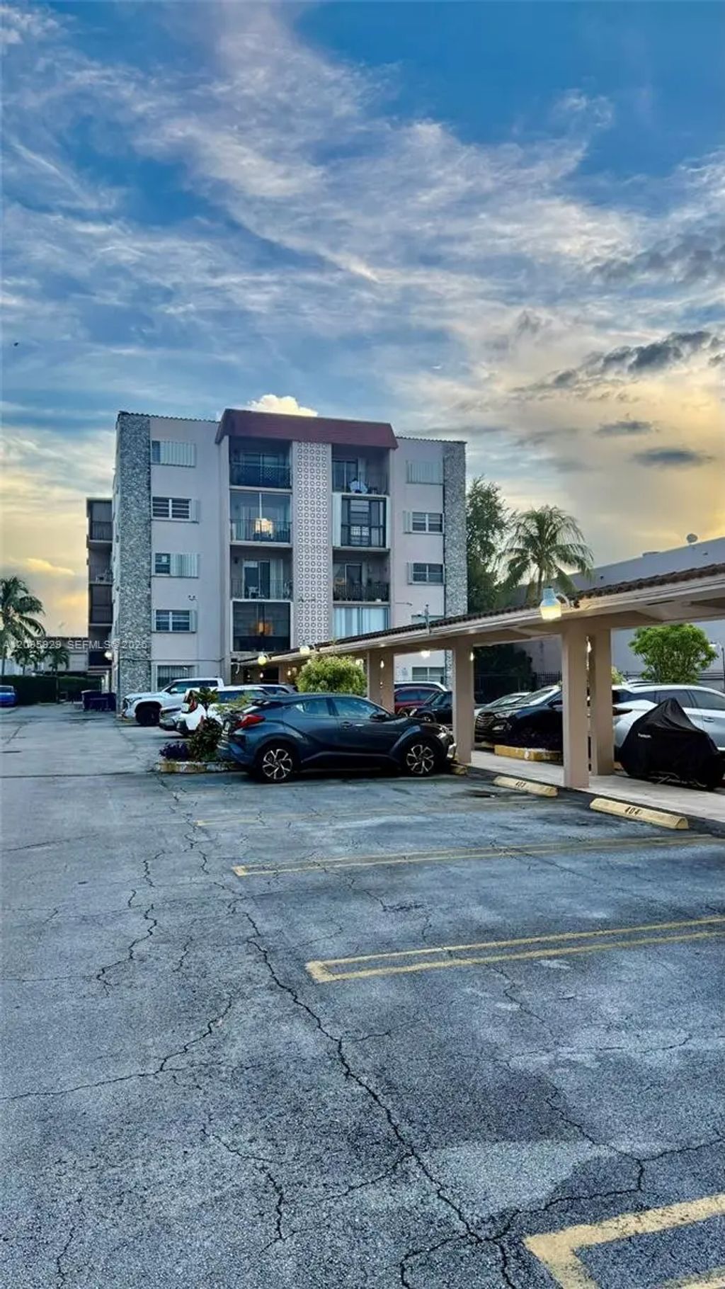 3640 Nw 9th Street #405, Miami