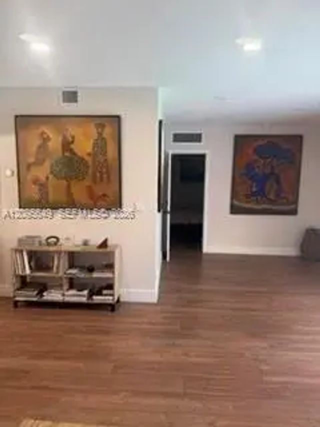 4 of 5 - 5760 W 14th Avenue, Hialeah, FL