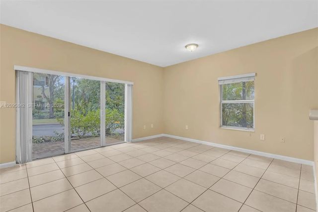 5 of 19 - 3102 Nw 24th Way, Oakland Park, FL