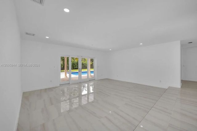 4 of 28 - 13840 Sw 74th Avenue, Palmetto Bay, FL
