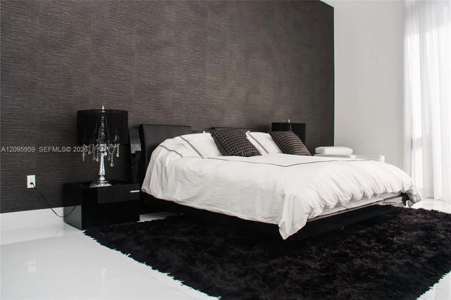 2 of 16 - 15811 Collins Avenue #4306, Sunny Isles Beach, FL