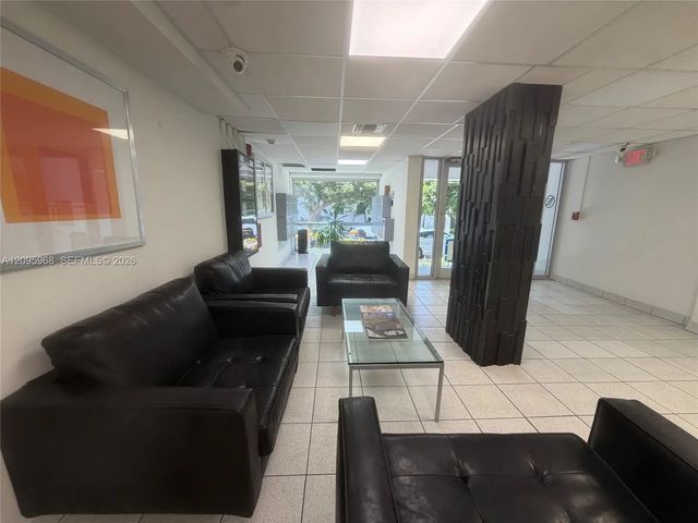 4 of 40 - 245 18th Street #805, Miami Beach, FL
