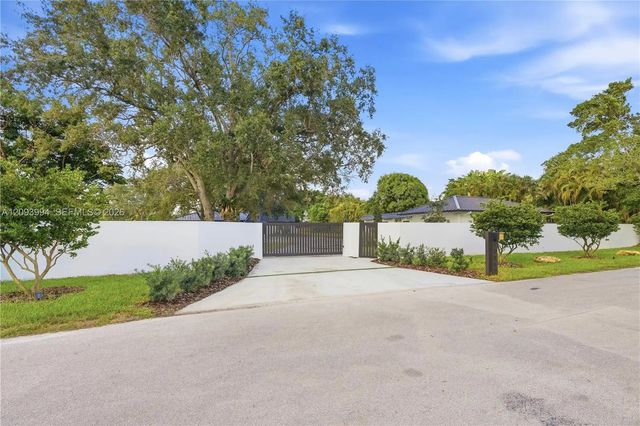 2 of 58 - 10861 Sw 93rd Street, Miami, FL