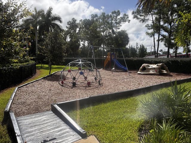 3 of 39 - 4626 Meyerson Place, Lake Worth, FL