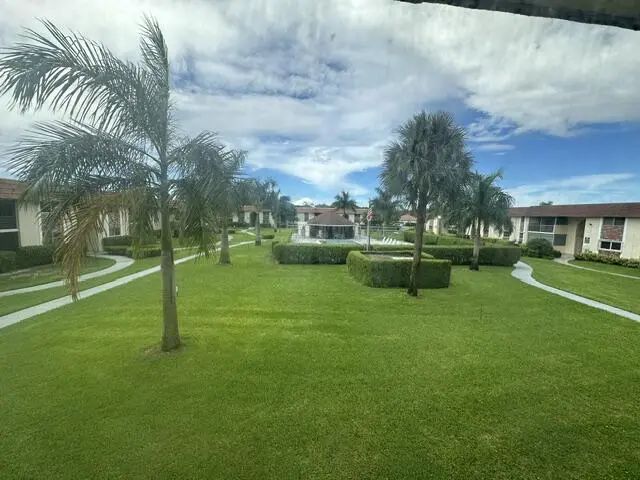 22805 Sw 66th Avenue #207, Boca Raton