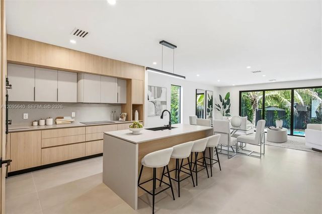 2 of 38 - 2619 Sw 31st Place, Miami, FL