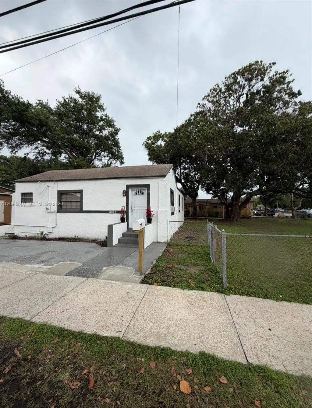 4303 Nw 13th Avenue, Miami
