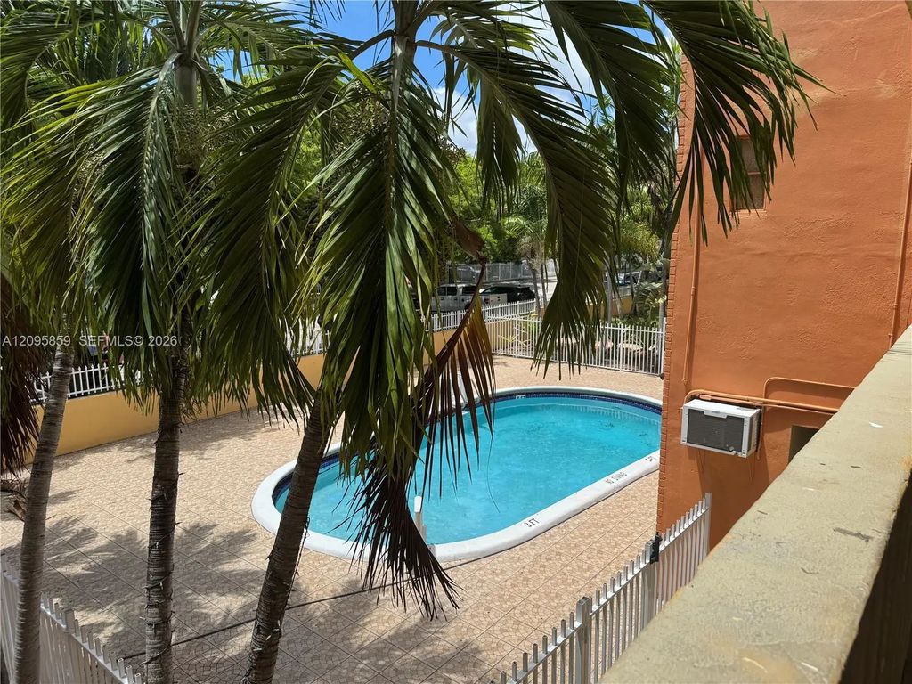 1851 Ne 168th Street #b-7, North Miami Beach